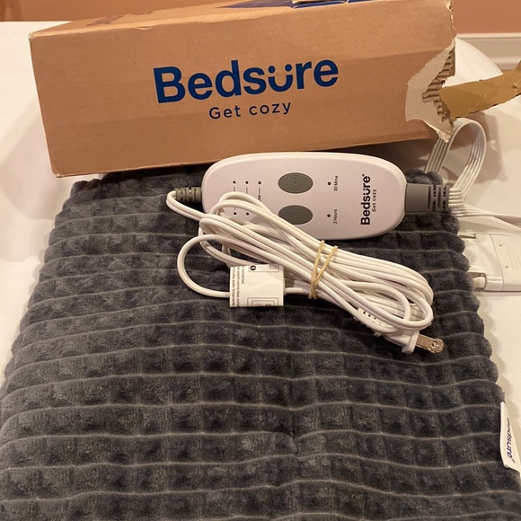 Bedsure Other Bedsure Weighted Heating Pad With Massager Poshmark